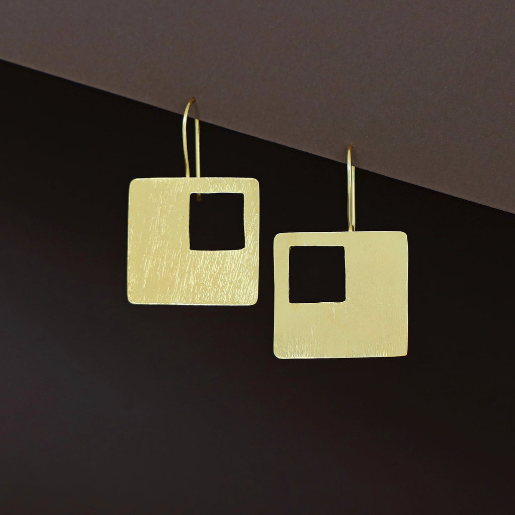 Golden Square Drop