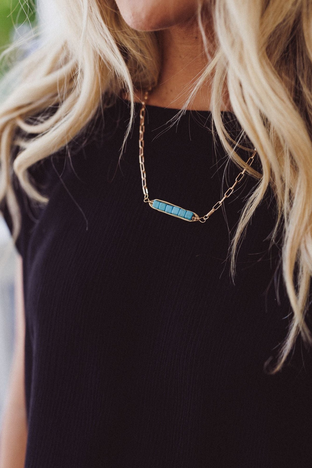 Desert Line Necklace - Gold