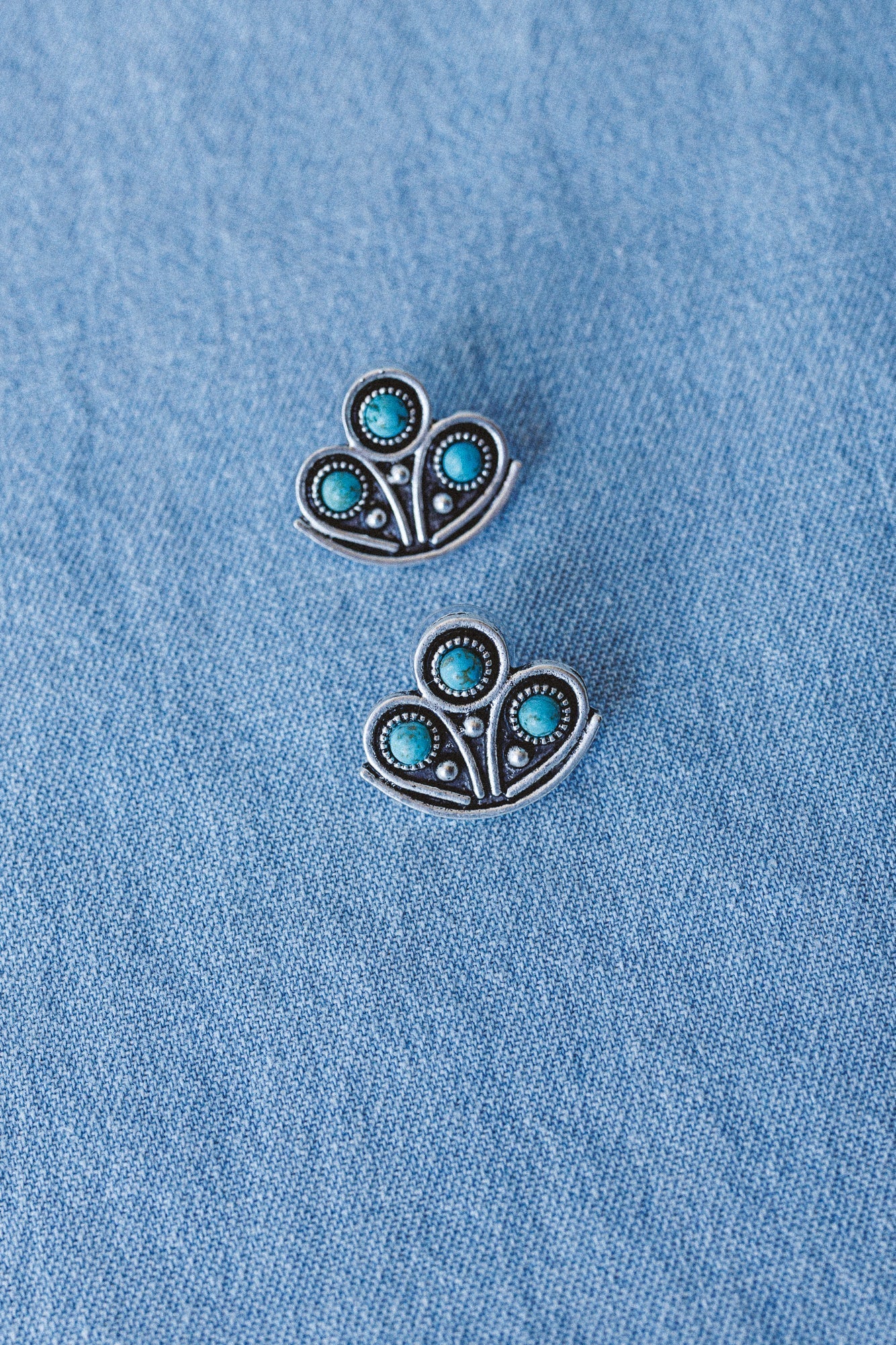 Desert Lily Earrings - Turquoise