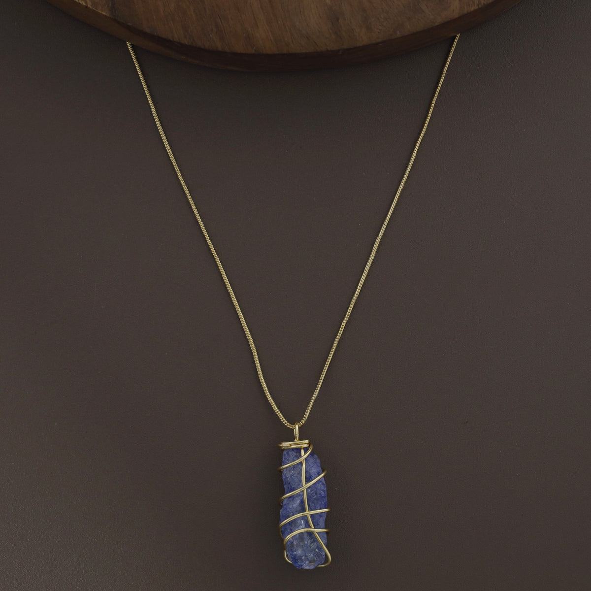 Binded Dyed Stone Neckpiece