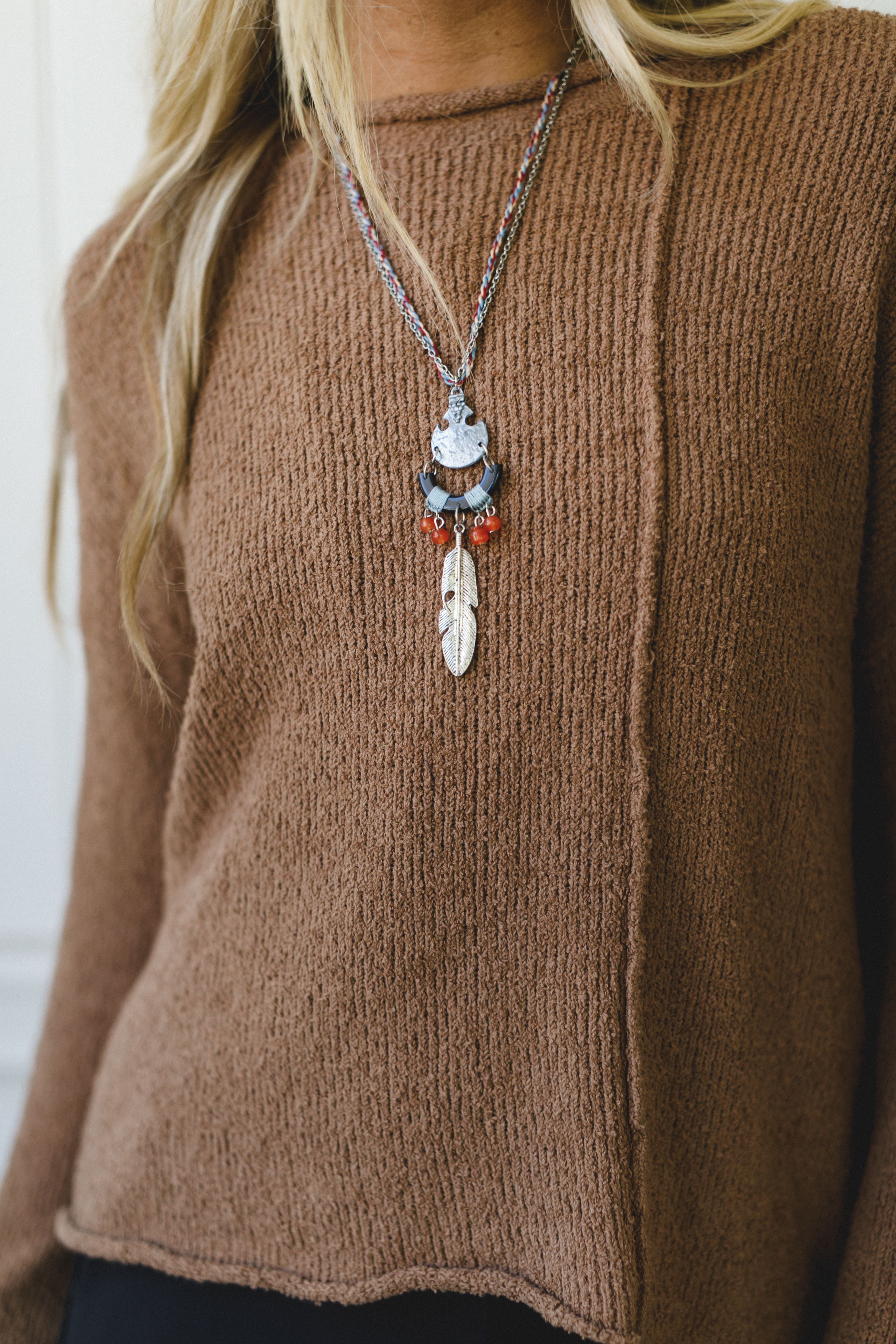 Vintage Feather Pendant Necklace - Silver